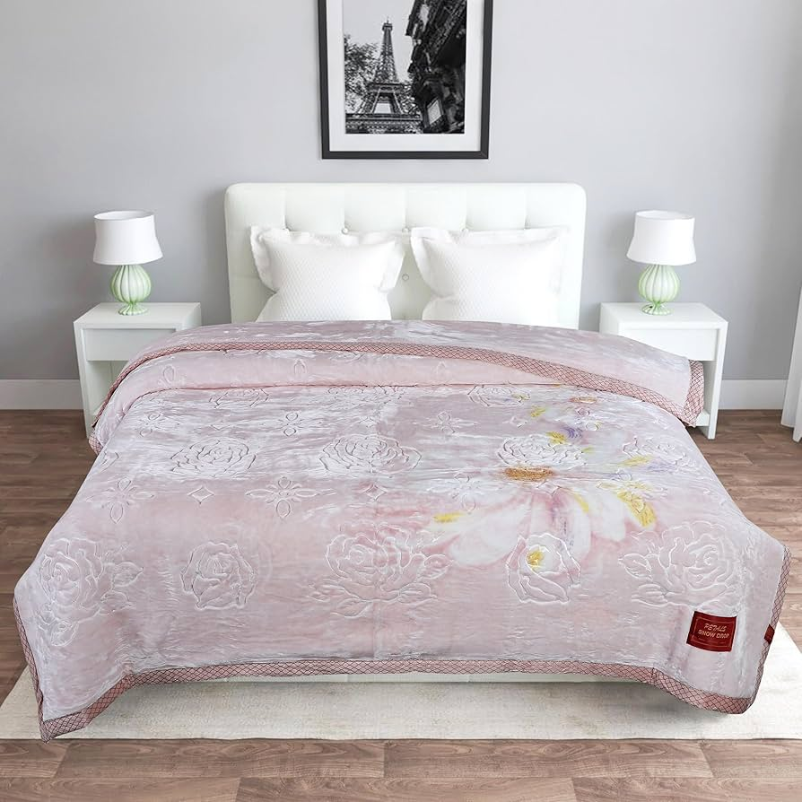 What Is the Best Material for a Winter Blanket